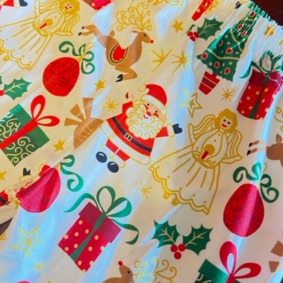 Toddler Girls Christmas Outfit Set With Red Ruffle Top & Festive Print Pants - Picture 3 of 4